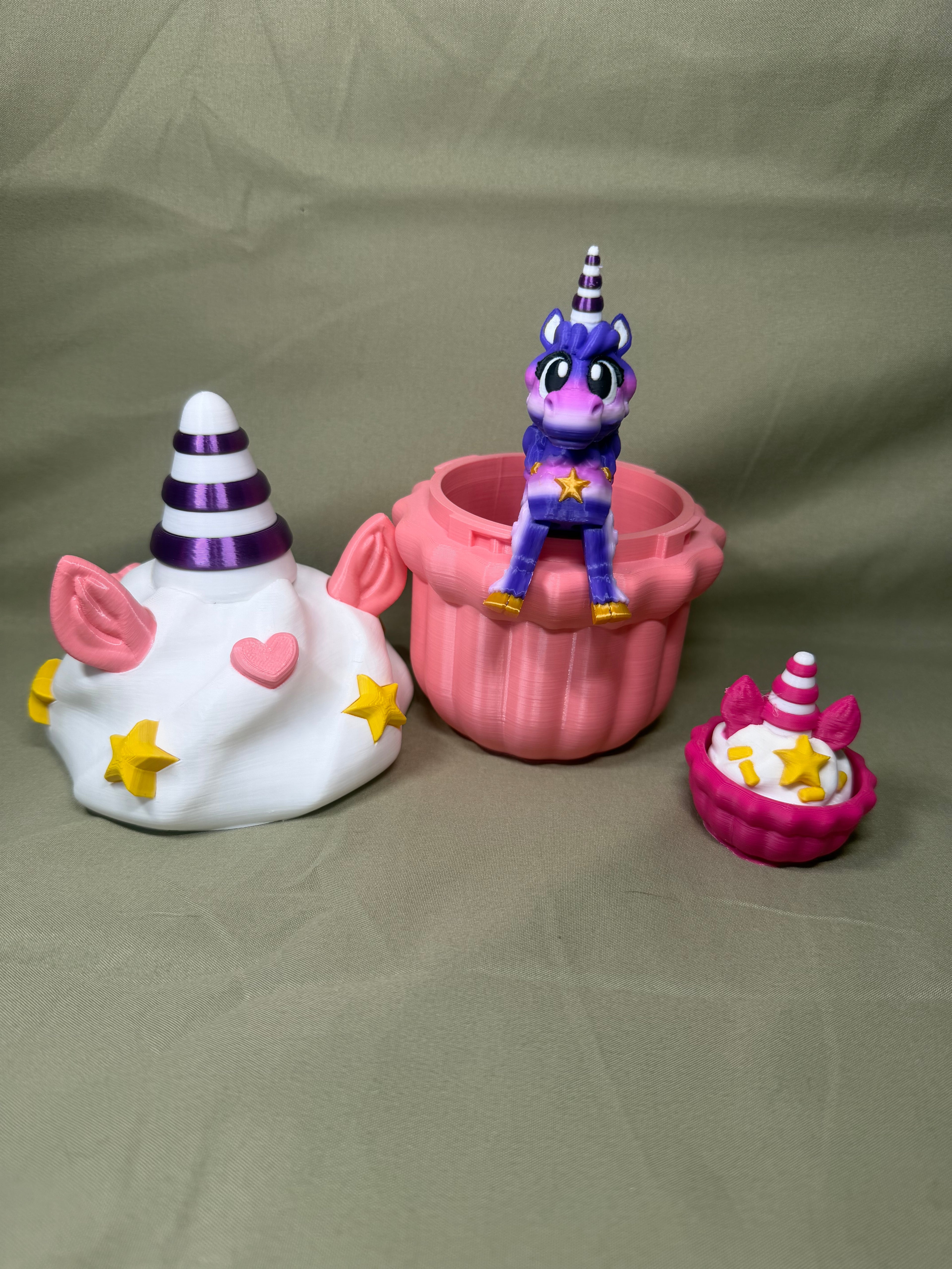 Cupcake Unicorn Playset with Cupcake Clicker